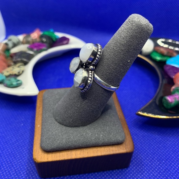 FLASH Moonstone Trio Ring! .925 Sterling Silver Plated, Size 7.25 - Picture 4 of 12